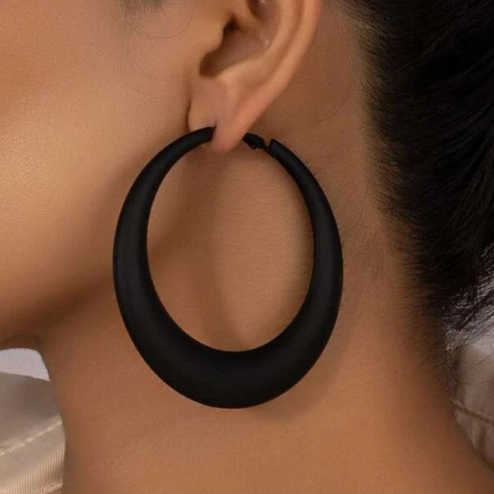 Matte Metal Hoops -Green - Picture 3 of 8